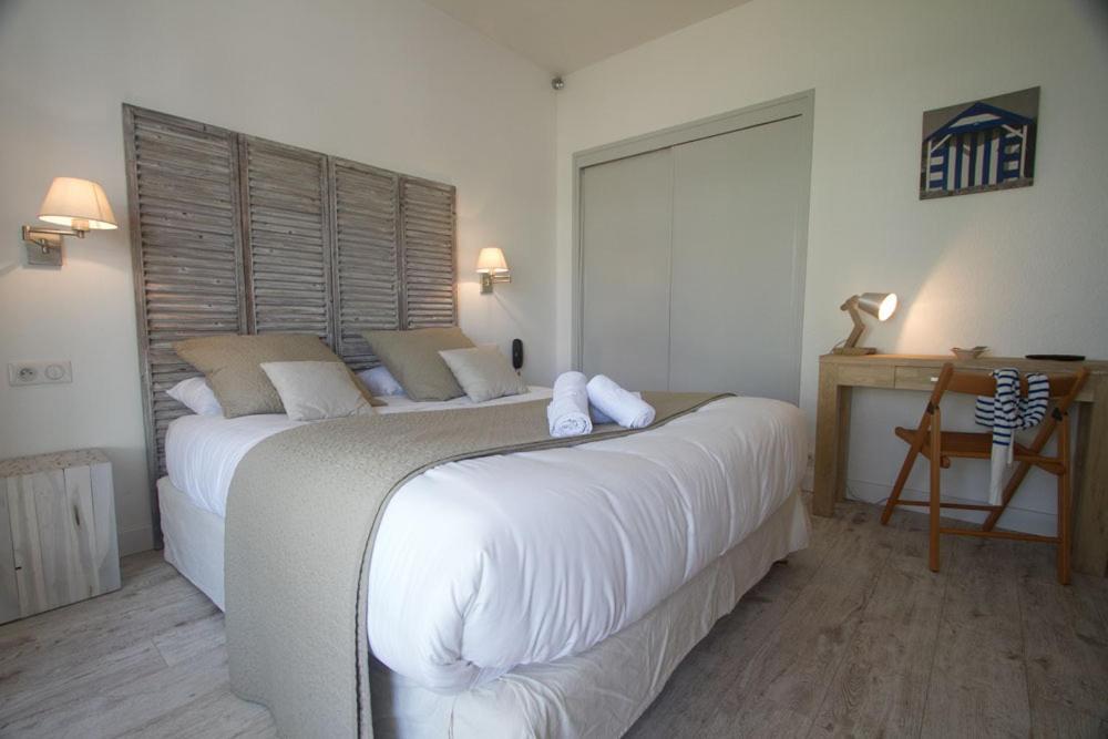 Hotel Le Vert Bois Dolus d'Oléron الغرفة الصورة